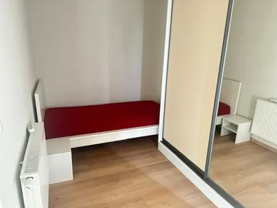 Na prenájom 3-izbový byt, 74 m², Nitra, Dolnohorská