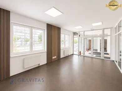 Na prenájom komerčné, 95 m², Bratislava-Nové Mesto, Turbínová