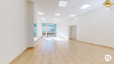 Na prenájom komerčné, 80 m², Bratislava-Nové Mesto, Halkova