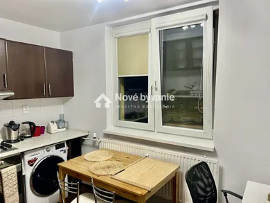 Na predaj 3-izbový byt, 73 m², Snina, 1. mája 2053/5