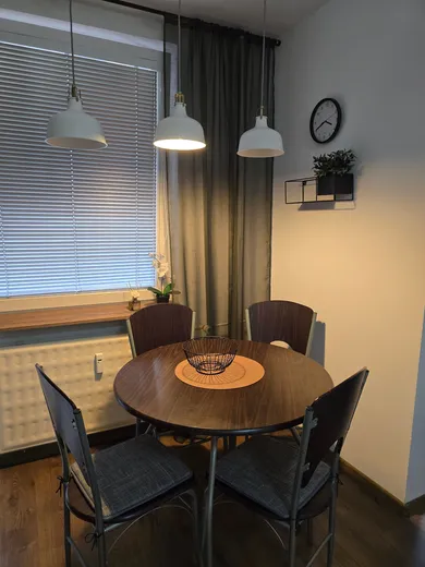 Na prenájom 3-izbový byt, 74 m², Nové Zámky, J. Kráľa