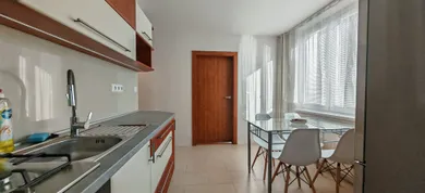 Na prenájom 2-izbový byt, 58 m², Zvolen, Záhonok