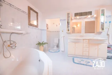 Na predaj 4-izbový dom, 100 m², Neporadza
