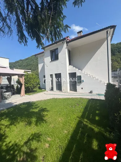 Domy na predaj 1-izbový, Banská Bystrica · €565 000
