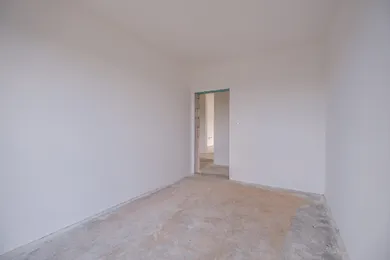 Na predaj 3-izbový byt, 83 m², Stropkov