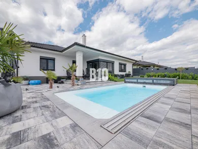 Na predaj dom, 175 m², Lužianky