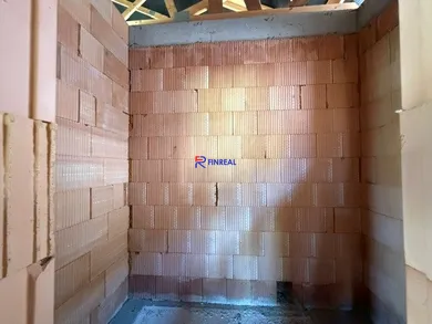 Na predaj 4-izbový dom, 215 m², Kolárovo