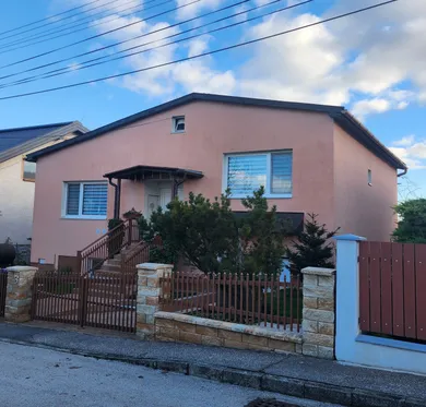 Domy na sprzedaż, Nitra · €359 000