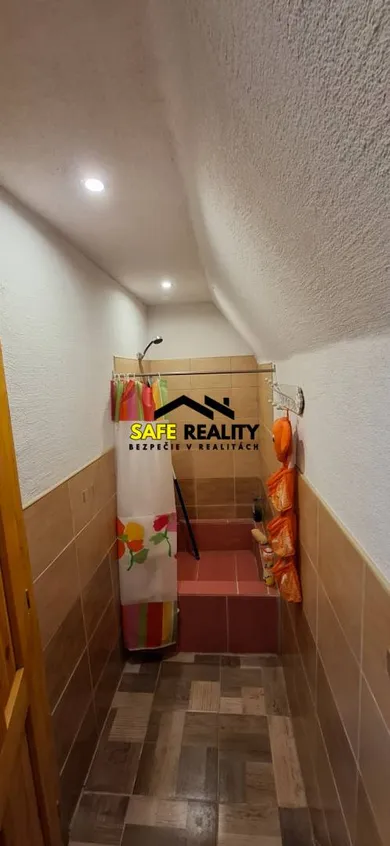 Na predaj rekreačný dom, 48 m², Povina