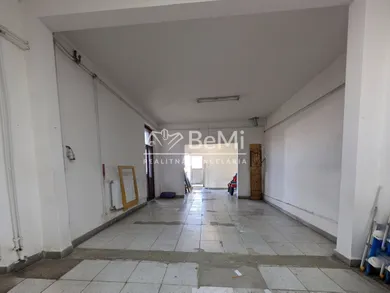 Na predaj 3-izbový dom, 180 m², Tesárske Mlyňany