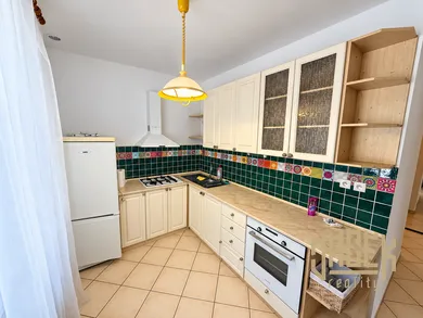 Na prenájom 2-izbový byt, 57 m², Považská Bystrica, Lánska