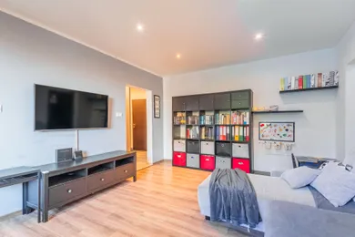 Na predaj 3-izbový byt, 70 m², Trenčín, Beckovská