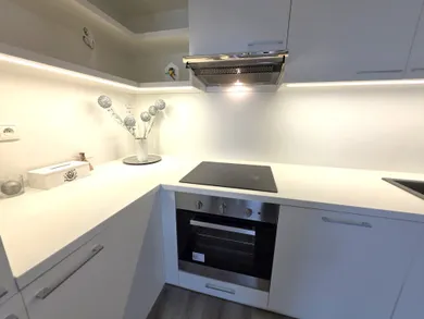 Na prenájom 2-izbový byt, 57 m², Bratislava-Ružinov, Miletičova