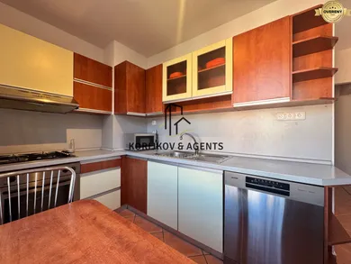 Na prenájom 4-izbový byt, 75 m², Humenné, Puškinova