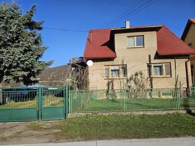 Na predaj dom, 240 m², Nová Baňa, Brehy