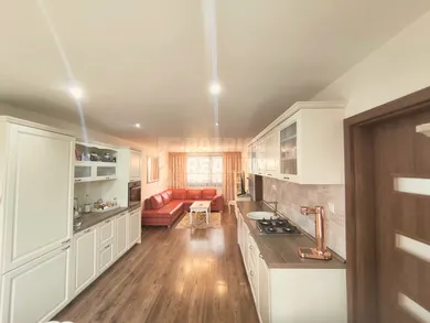 Mieszkania na sprzedaż, 3-pokojowe, Levice · €147 000