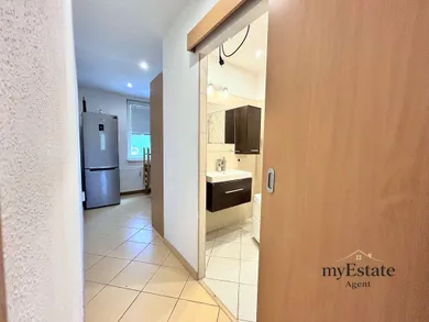 Na predaj 3-izbový byt, 84 m², Levice, Mochovská ul.