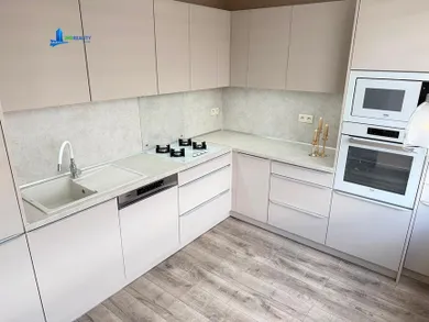 Mieszkania na sprzedaż, 2-pokojowe, Zvolen · €187 900