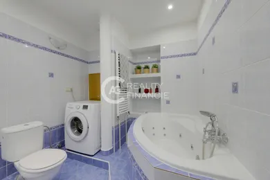 Na predaj 3-izbový byt, 75 m², Bratislava-Staré Mesto, Mýtna