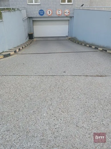 Na prenájom 2-izbový byt, 50 m², Bratislava-Petržalka, Gercenova