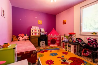Na predaj 5-izbový dom, 280 m², Cífer