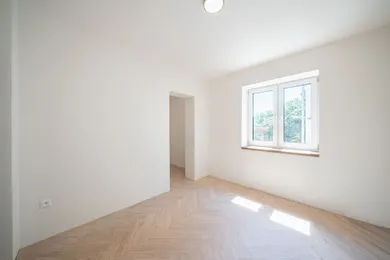 Na predaj 3-izbový byt, 74 m², Ivanka pri Dunaji, Okružná