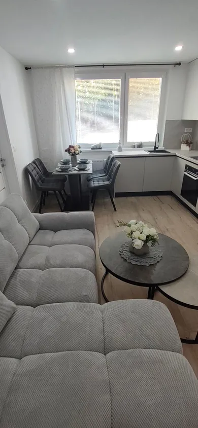 Na predaj 3-izbový byt, Bratislava-Petržalka, A. Gwerkovej