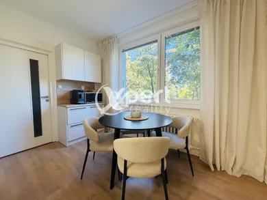 Na prenájom 3-izbový byt, 72 m², Galanta, Clementisove sady 906