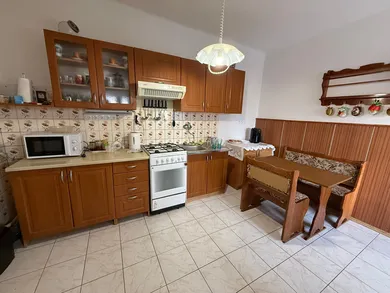 Na predaj dom, 246 m², Trnava
