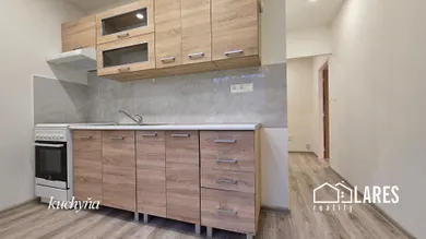 Mieszkania na sprzedaż, 3-pokojowe, Prievidza · €113 900