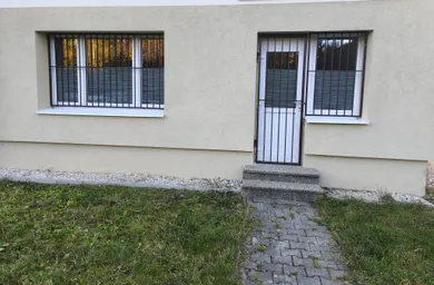 Kiadó kereskedelmi ingatlanok, Poprad · €350