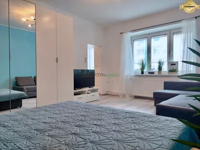 Na prenájom 1-izbový byt, 36 m², Bratislava-Nové Mesto, Miletičova