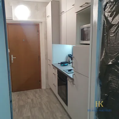 Na predaj 1-izbový byt, 28 m², Bratislava-Dúbravka, Saratovská
