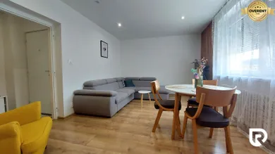 Na predaj 3-izbový byt, 68 m², Trenčín, Švermova