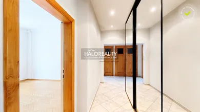Na predaj 2-izbový byt, 65 m², Bratislava-Nové Mesto, Kukučínova