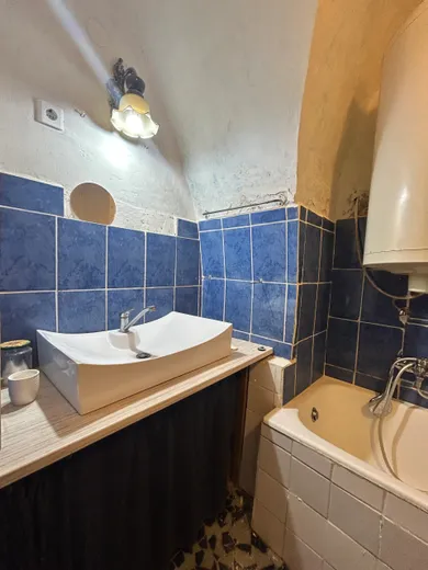 Na predaj 2-izbový byt, 80 m², Kossuth Lajos