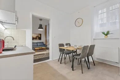 Na prenájom 1-izbový byt, 37 m², Bratislava-Staré Mesto, Lermontovova