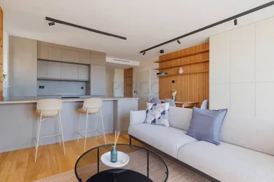 Квартири в оренду, 3-кімнатні, Bratislava-Staré Mesto · €2 200