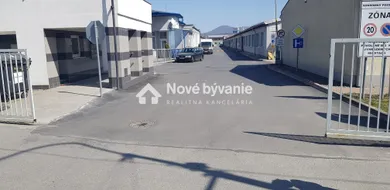 Lokale komercyjne na wynajem, Prešov · €4