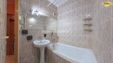 Na predaj 2-izbový byt, 67 m², Levice, Mochovská ul.