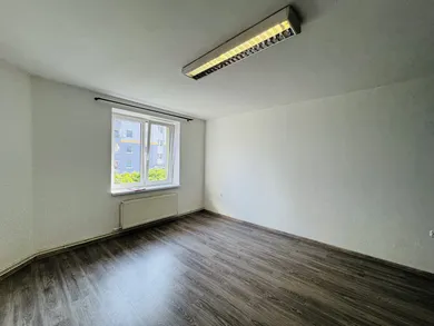 Na prenájom 3-izbový byt, 90 m², Kysucké Nové Mesto
