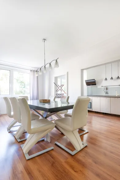 Na predaj 3-izbový byt, 82 m², Trnava, Ulica Andreja Kubinu