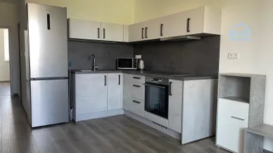 Mieszkania na wynajem, 2-pokojowe, Nové Mesto nad Váhom · €620