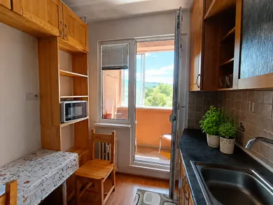 Mieszkania na wynajem, 2-pokojowe, Brezno · €500