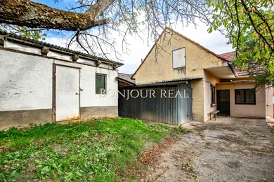 Na predaj dom, 90 m², Chtelnica, Partizánska