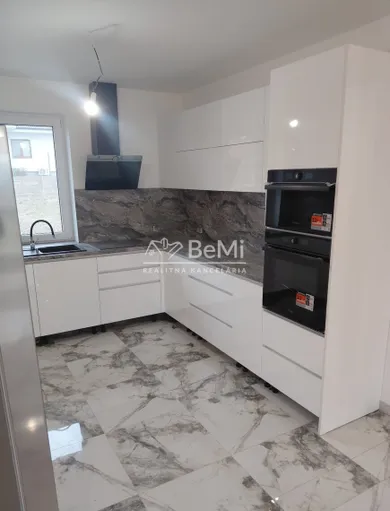 Domy na predaj, Golianovo · €259 000