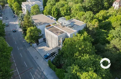 Obiekty na sprzedaż, Bratislava-Staré Mesto · €2 390 000