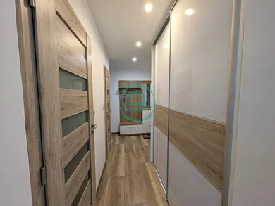 Na prenájom 2-izbový byt, 64 m², Nové Zámky