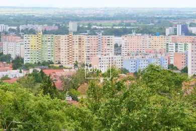 Na predaj pozemok, Bratislava-Rača