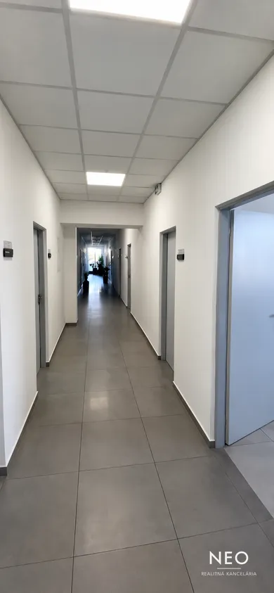 Na prenájom objekt, 12 m², Trnava, Priemyselná